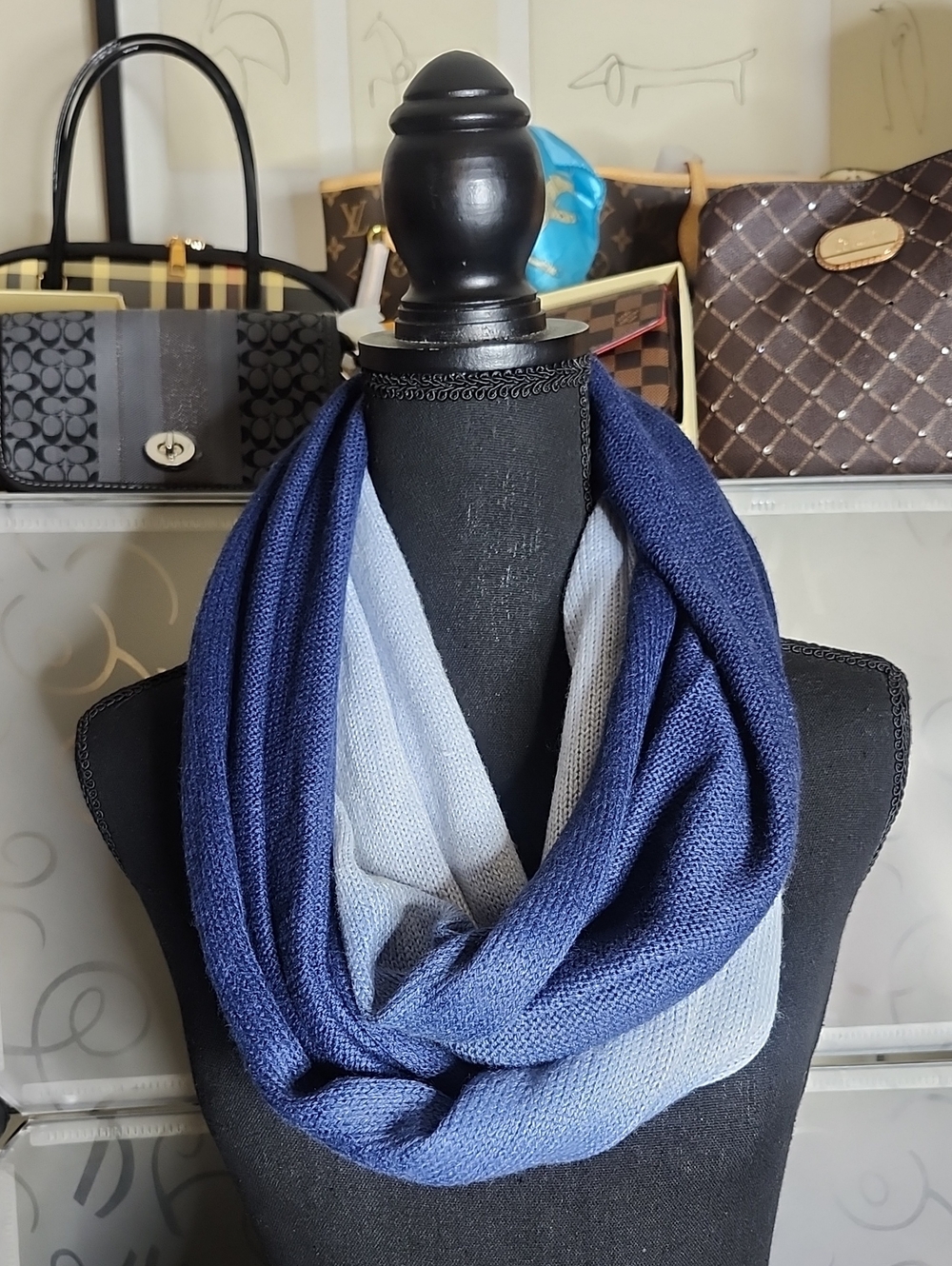 Old Navy Ombré Infinity Scarf - Blue 29"